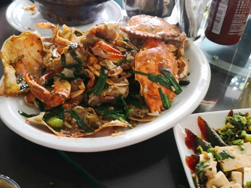 Ju Fu Lou / Pato y Tocineta