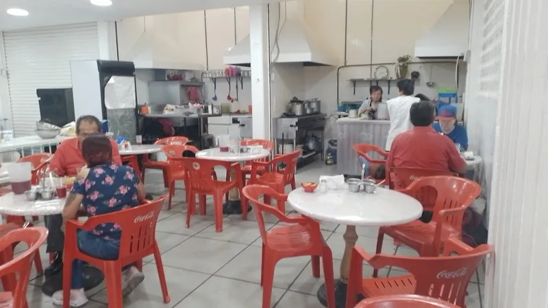 Cocina Corrida "LAS GÜERAS"