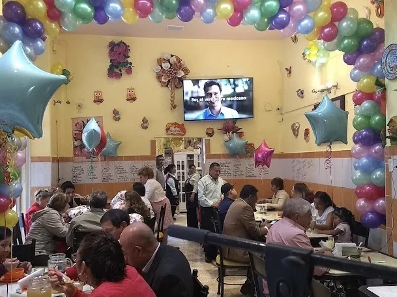 El sauce y la palma Antojitos mexicanos