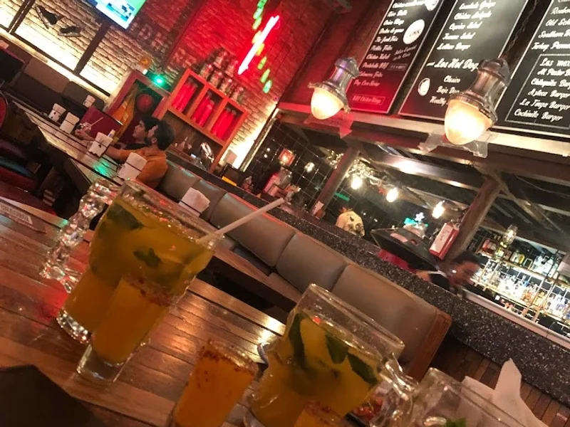 Burger Bar Joint Forum Buenavista