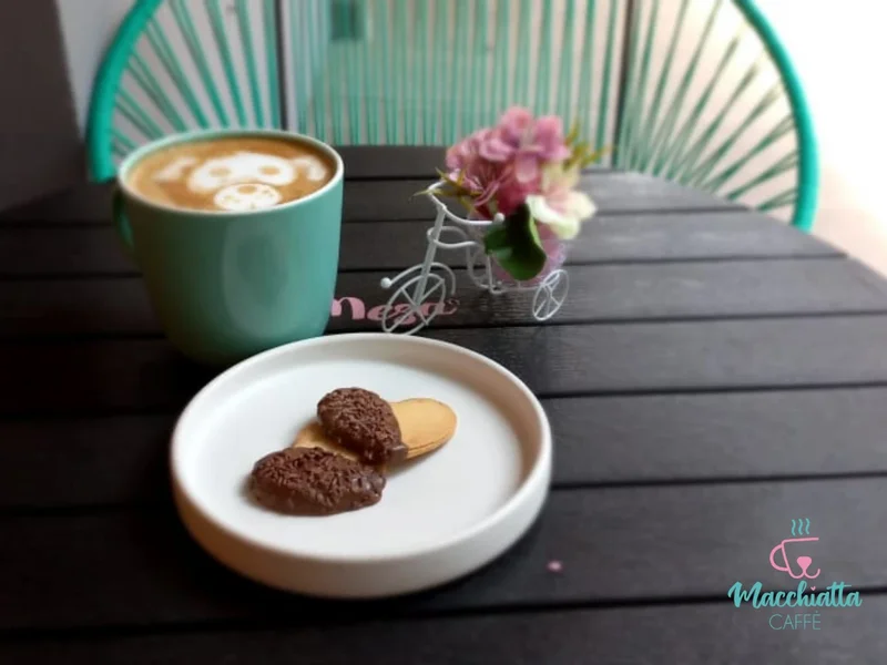 Macchiatta Caffé