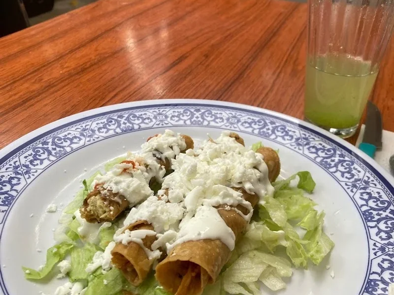 Luna y Sol Cocina Económica