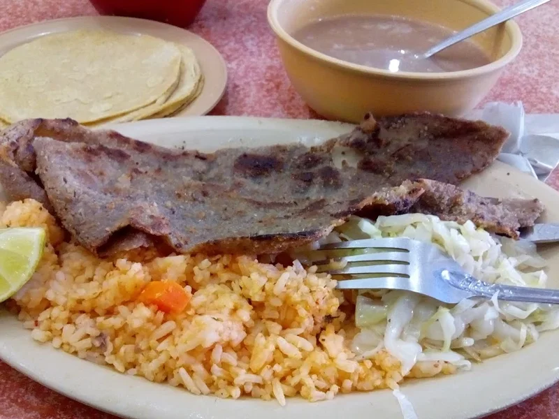 Taquería y Rosticería El Gavilán Pollero