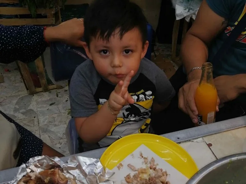 TACOS DE CARNITAS EL SUPER