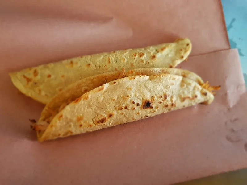 Quesadillas y Sopes Lupita