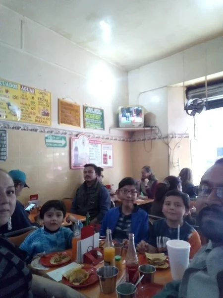 Salon Familiar La Mascota Cantina