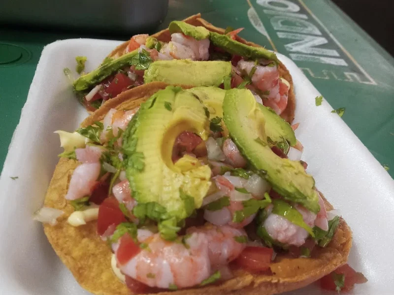 Playa Bruja Pescados Y Mariscos