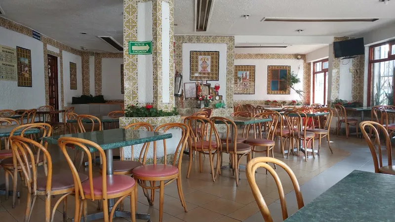 Restaurante y Caldos de Gallina "El Tío Pedro"