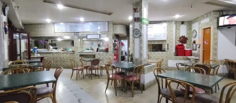 Restaurante y Caldos de Gallina "El Tío Pedro"