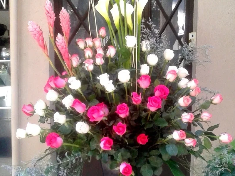 CASA VERDE, ARTE EN FLORES