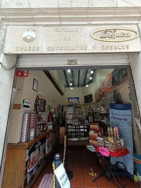 EXPENDIO DE DULCES LA SUIZA