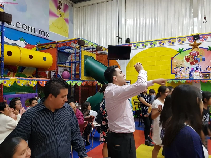 Pingo kids salon de fiestas infantiles