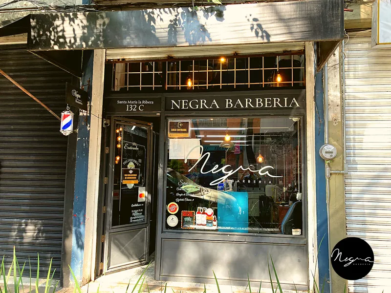 Negra Barbería Santa María la Ribera