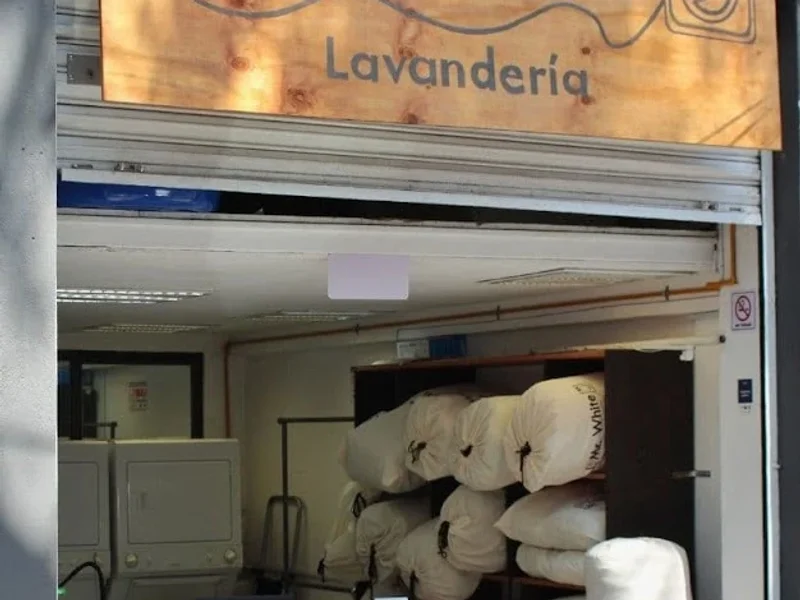 Lavandería Mr. White Sta. María La Ribera