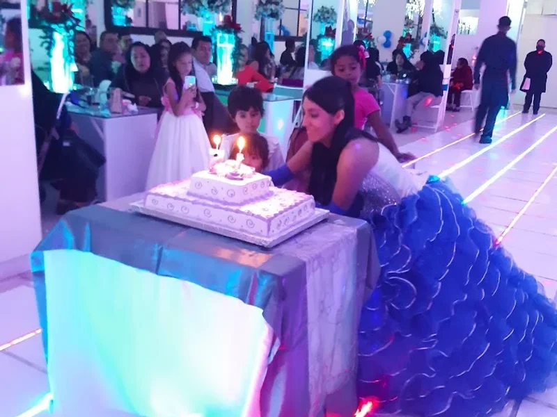 Salones Día y Noche