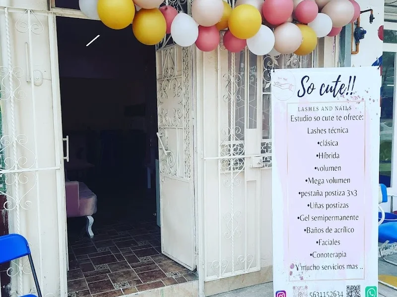 So cute lashes and nails