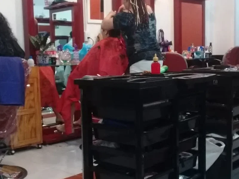 Estilistas Profesionales San Cosme