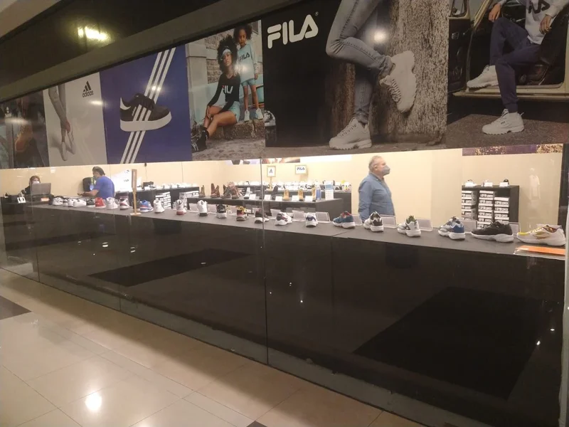 UKW SHOE OUTLET, BUENAVISTA