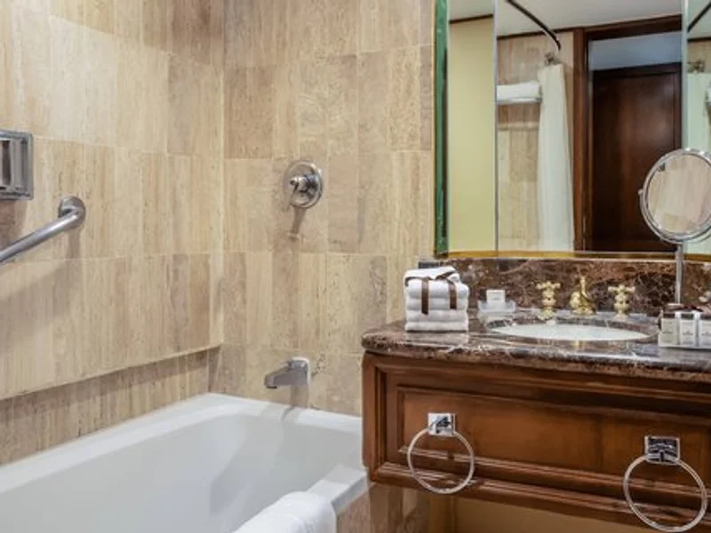 Sheraton María Isabel Hotel