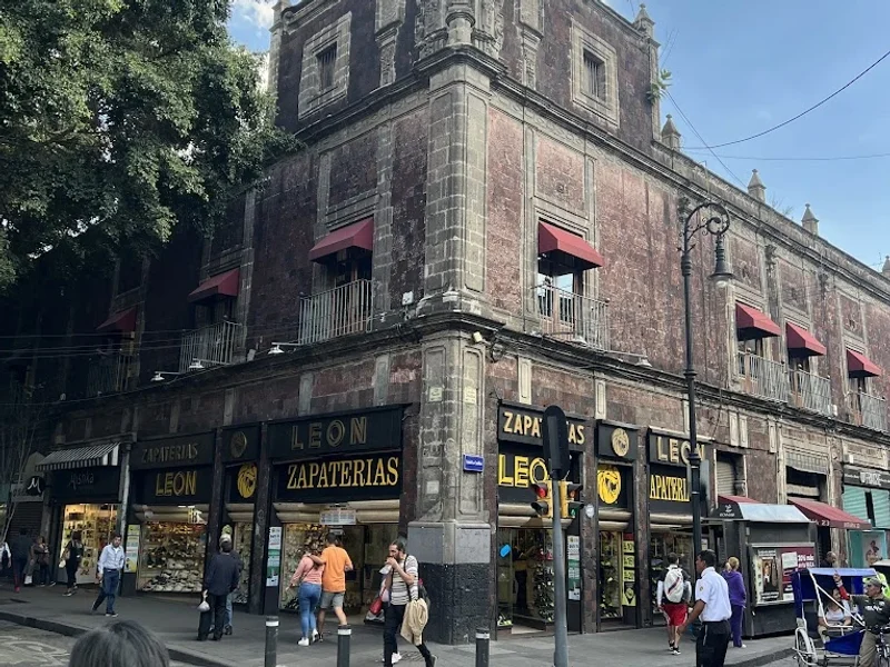 Zapaterías León
