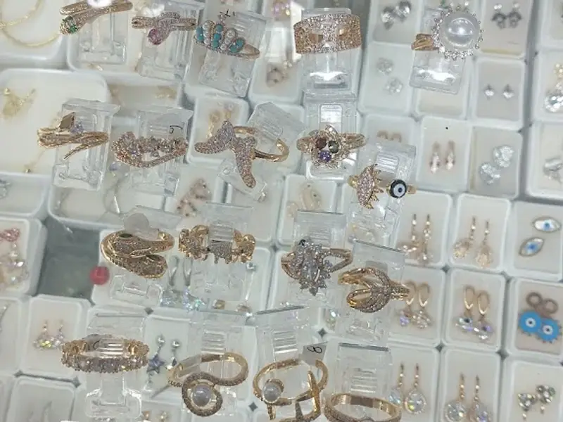 Plaza De Plata Y Oro