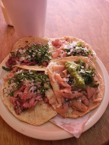 Ricas Carnitas Sábados Y Domingos Estilo Tradicional