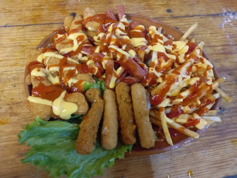 Alitas Y Bebidas "Chepe"
