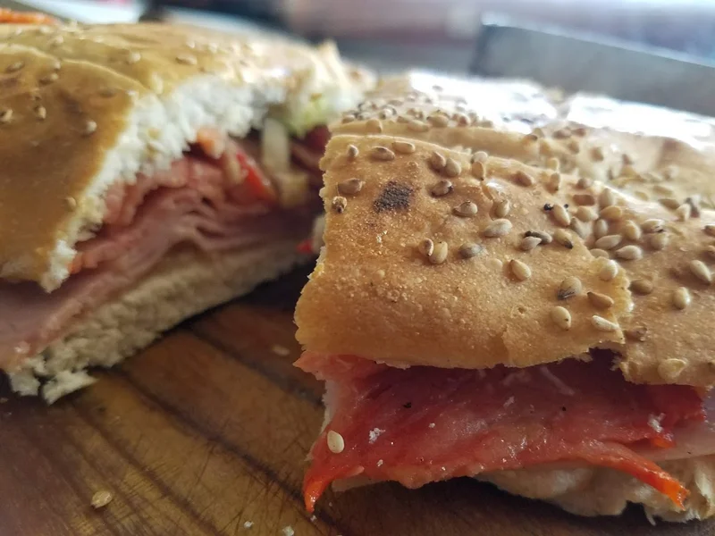 -La Tortuga Veloz-Tortería y lonchería