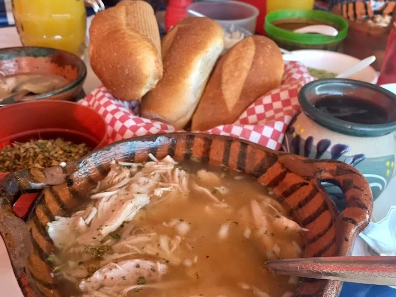 Caldos De Gallina Lewínsky