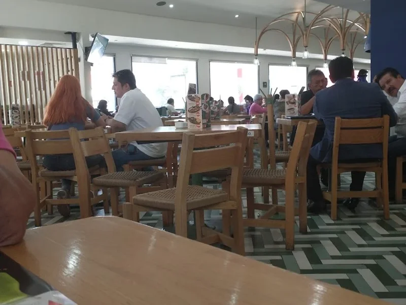 El Portón Plaza Aragón