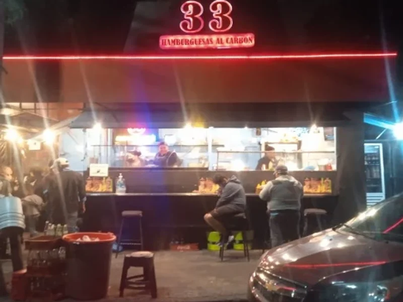 Hamburguesas al Carbon 33