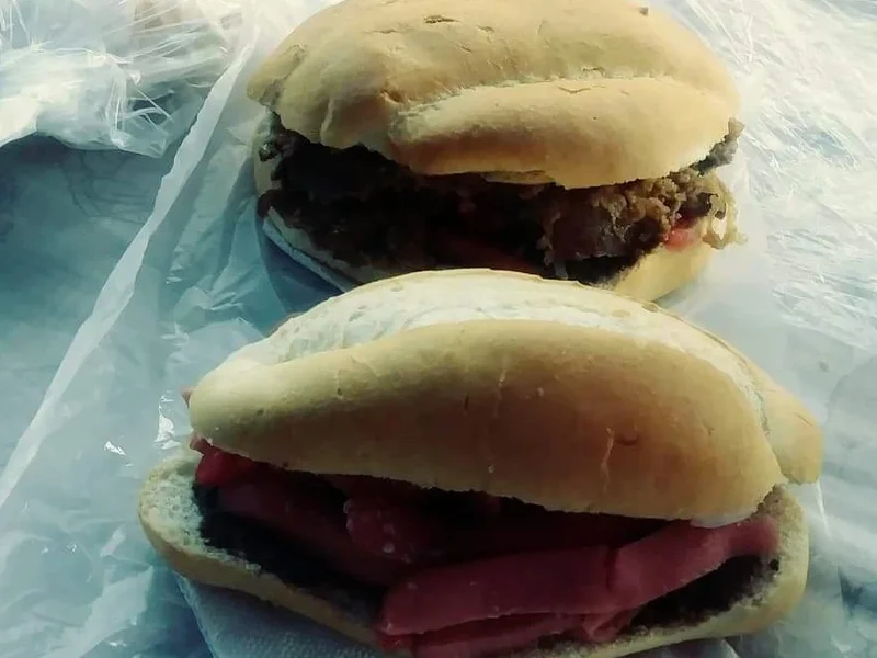Hamburguesas tortas desayunos "El Piedra"