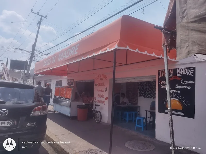 TACO'N MADRE