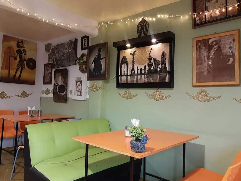 Revolucionarios Cafe