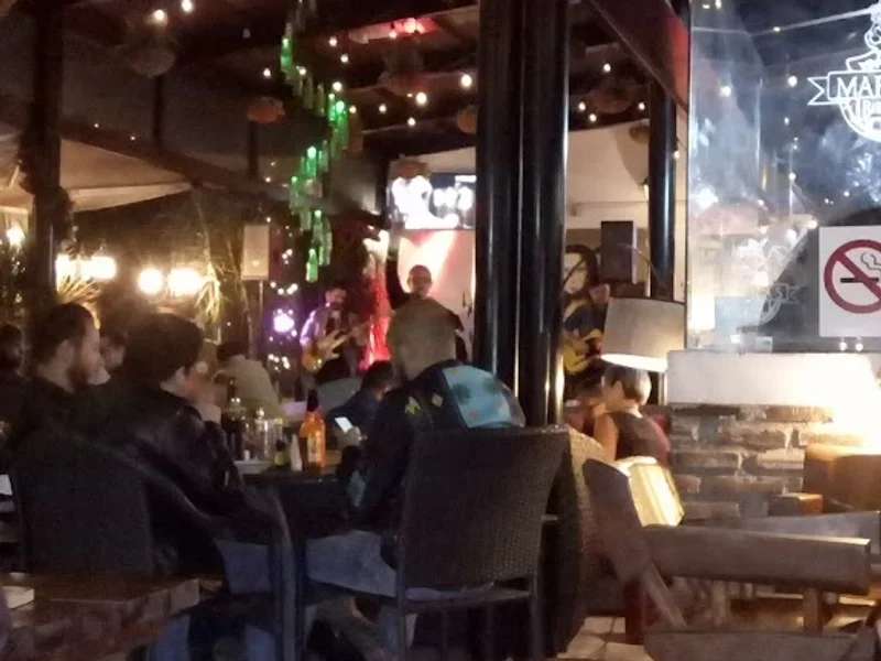 Rosticeria Y Pizzeria "Chicken Pizza"