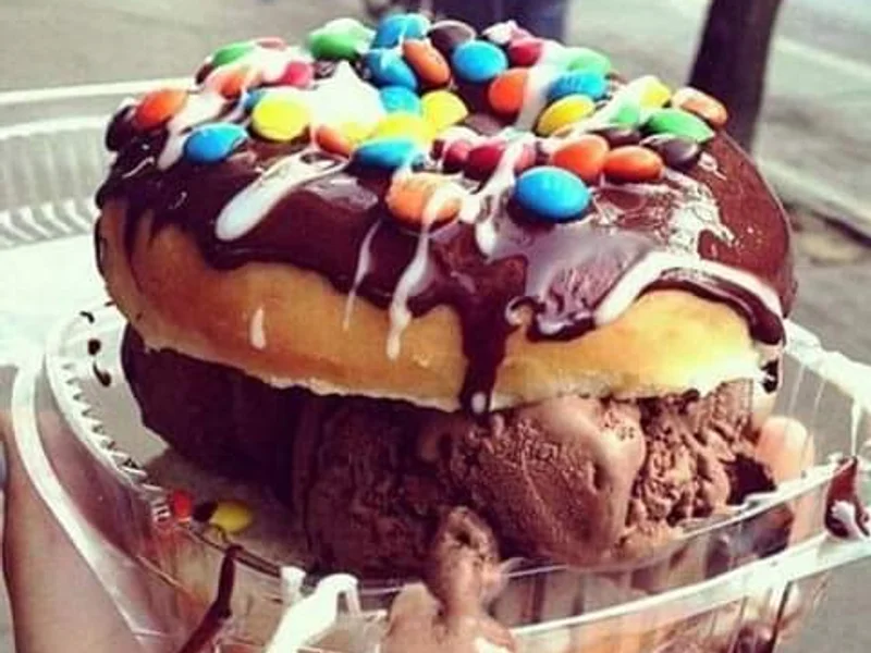 Tortas ahogadas & Donuts Icecream Cabrera Brother's