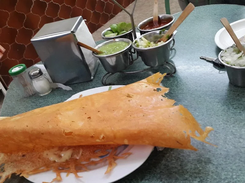 Taquería "Los Apaches"