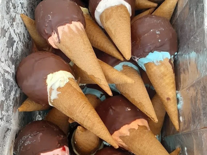 HELADOS "IVANELATTO"