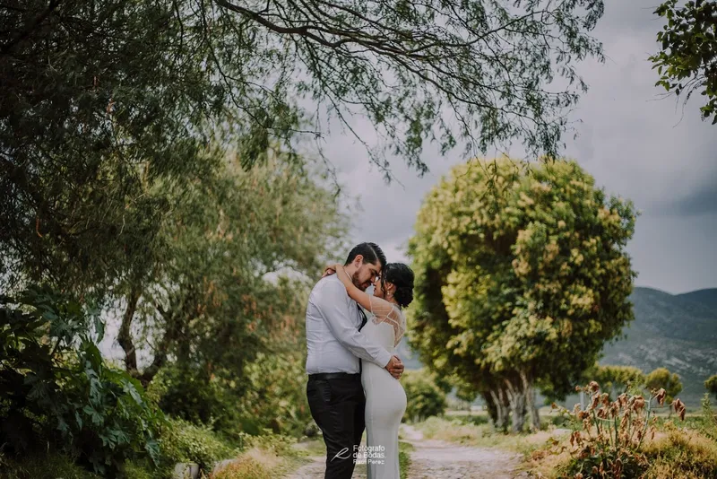 Raúl Pérez Fotografo de Bodas y XV Años