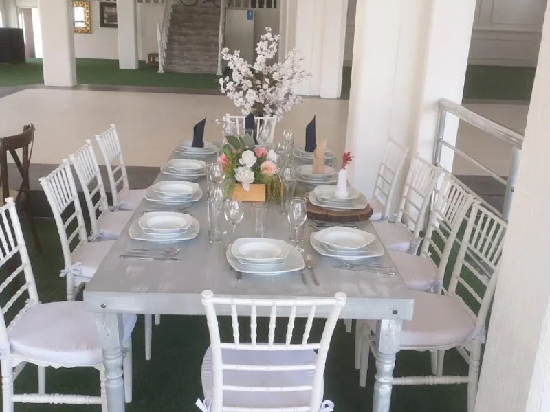 Alquiladora Meseros y Sonido