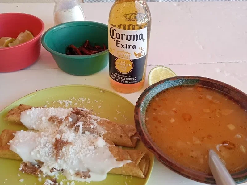 Barbacoa la gota de oro. Ojo de agua