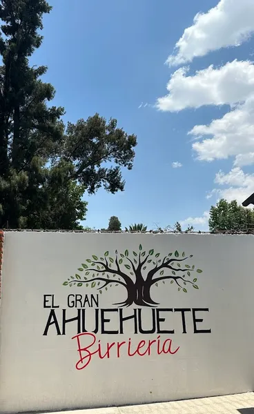 Birrieria El Gran Ahuehuete