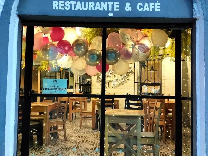 Los Arcos Ojo de Agua Restaurante y Café