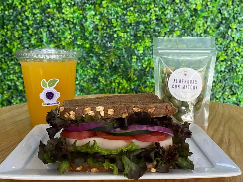 Mora Azul - Ojo de Agua