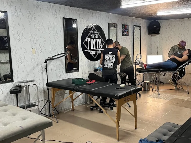 En su tinta Tattoo Studio