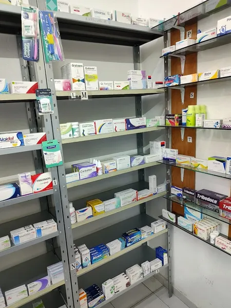 farmacia ojo de agua