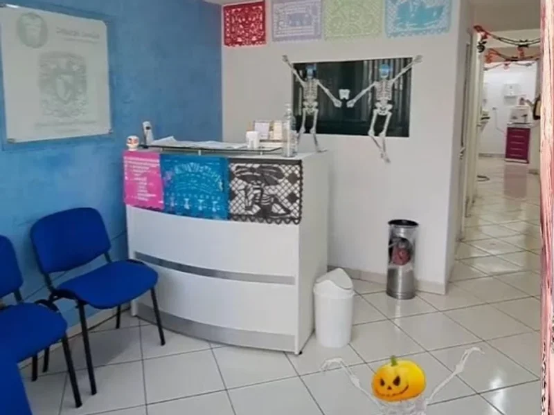 Dental Smile "Nunca es tarde para sonreir"