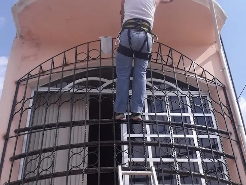 Plomería y electricidad REYES , SERVICIOS URGENTES las 24 horas presupuesto gratis via WhatsApp