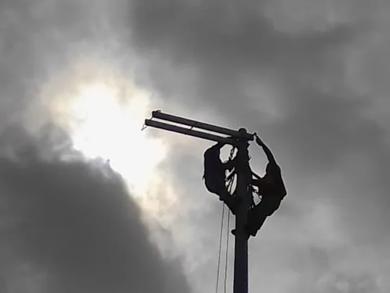 LÍNEAS ELÉCTRICAS E HIDRÁULICAS