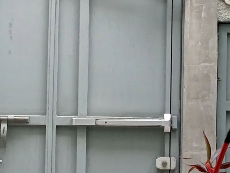 Electricista, cámaras de seguridad, puertas automáticas y más.